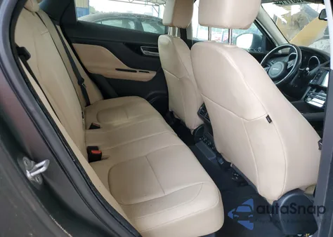 2018 Jaguar F-Pace Premium z USA, uszkodzony, nr VIN SADCJ2FN1JA283677